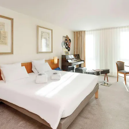Hotel Novotel Am Konzerthaus 4*