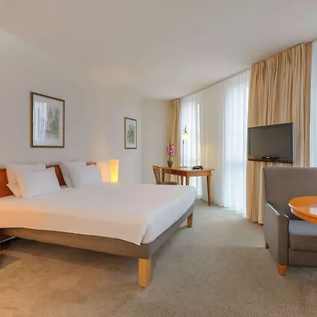 Novotel Am Konzerthaus 4*
