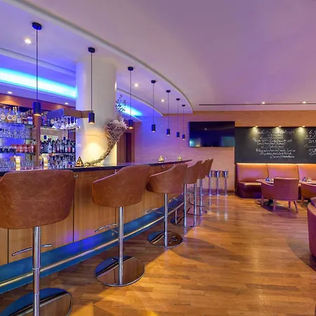 Novotel Am Konzerthaus Hotel 4*