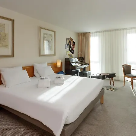 Hotel Novotel Am Konzerthaus 4*
